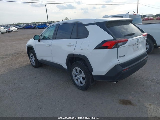 Toyota RAV4 LE 2024 2T3F1RFV1RW429686 Image 3