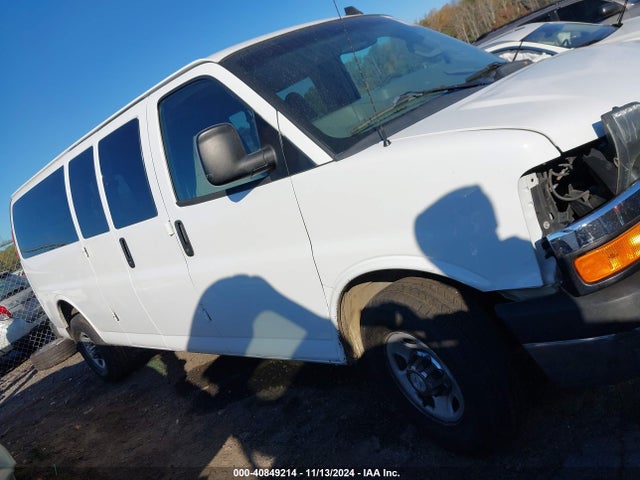 1GAZGPFG2H1227477 Chevrolet Express 3500 Lt