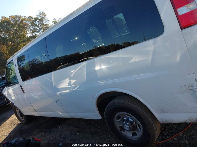 1GAZGPFG2H1227477 Chevrolet Express 3500 Lt