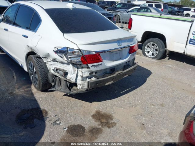 1HGCR6F79FA011934 Honda Accord Hybrid Touring
