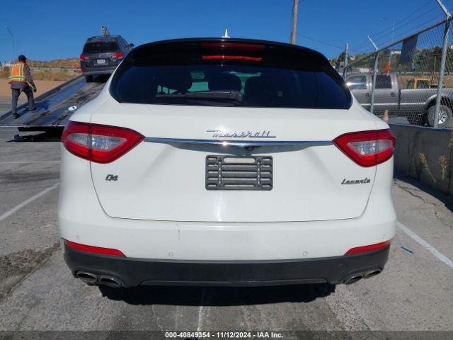 ZN661XUA1JX289416 Maserati Levante