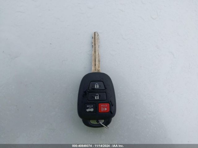 5YFBURHE0HP653785 Toyota COROLLA SE