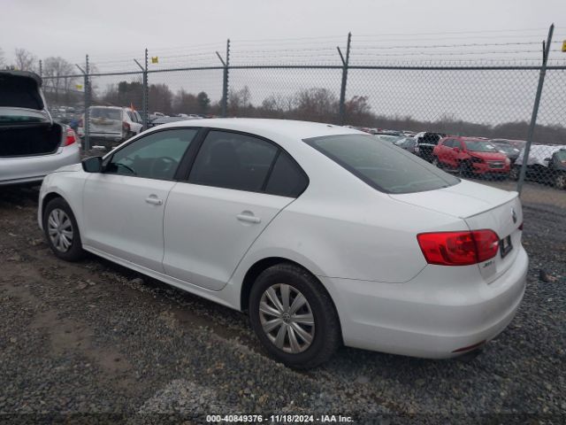 3VW1K7AJXEM441277 Volkswagen Jetta 2.0l S