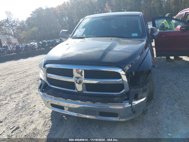 1C6RR7LG2NS209483 RAM 1500 Classic Slt  4x4 5'7 Box