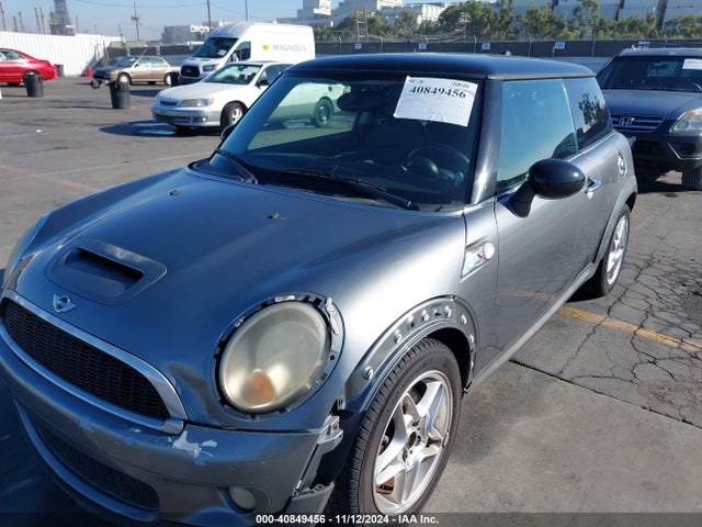 2010 MINI COOPER S WMWMF7C56ATZ74045 Photo 5