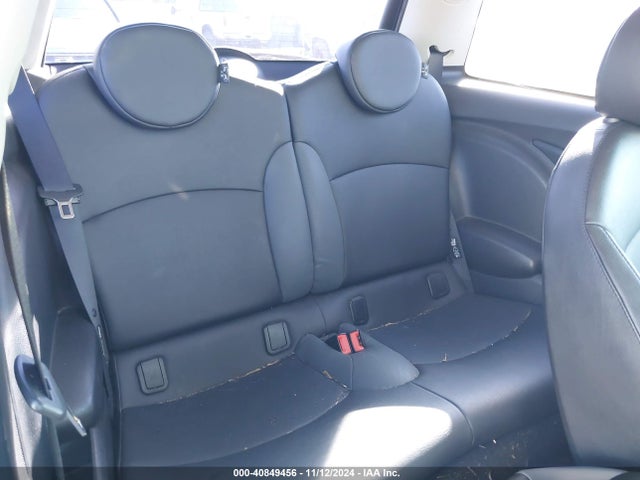 2010 MINI COOPER S WMWMF7C56ATZ74045 Photo 7