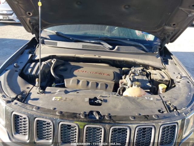 3C4NJDDB6JT450827 Jeep Compass Trailhawk 4x4