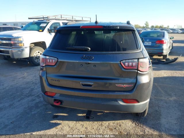 3C4NJDDB6JT450827 Jeep Compass Trailhawk 4x4