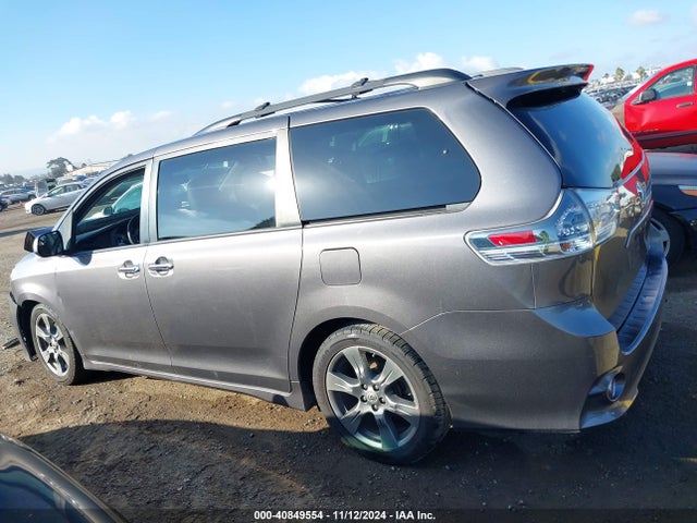 Toyota Sienna Se 8 Passenger 2017 5TDXZ3DC7HS876986 Image 14