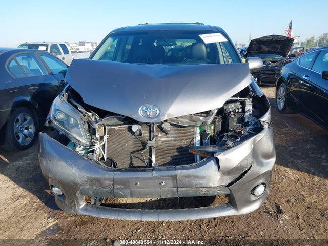 Toyota Sienna Se 8 Passenger 2017 5TDXZ3DC7HS876986 Image 6