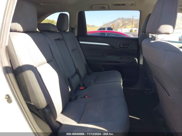 5TDZARFH9ES005370 Toyota Highlander Le