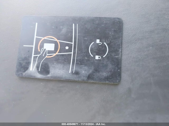 2024 TESLA MODEL Y 7SAYGDEE4RA278182 Photo 10