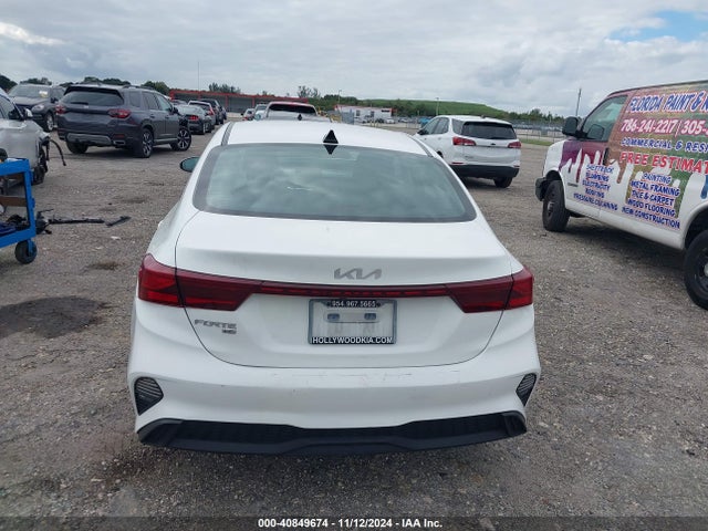 3KPF24AD8NE497732 KIA FORTE FE