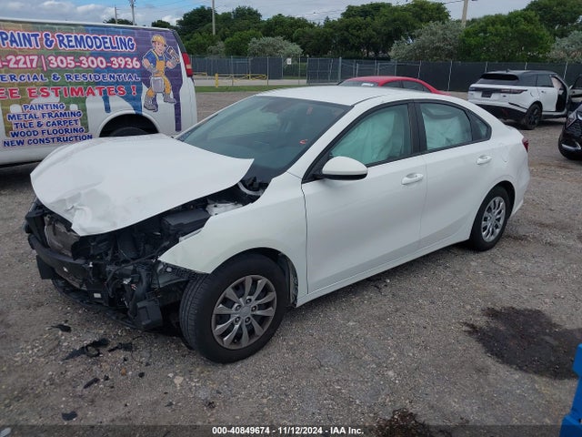 3KPF24AD8NE497732 KIA FORTE FE