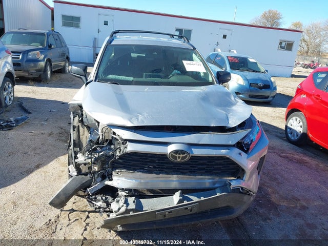 2T3H1RFV9MC136363 Toyota RAV4 LE