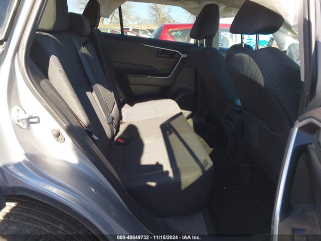 2T3H1RFV9MC136363 Toyota RAV4 LE