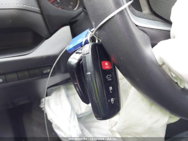 2T3C1RFV3LW070271 Toyota Rav4 Xle Premium