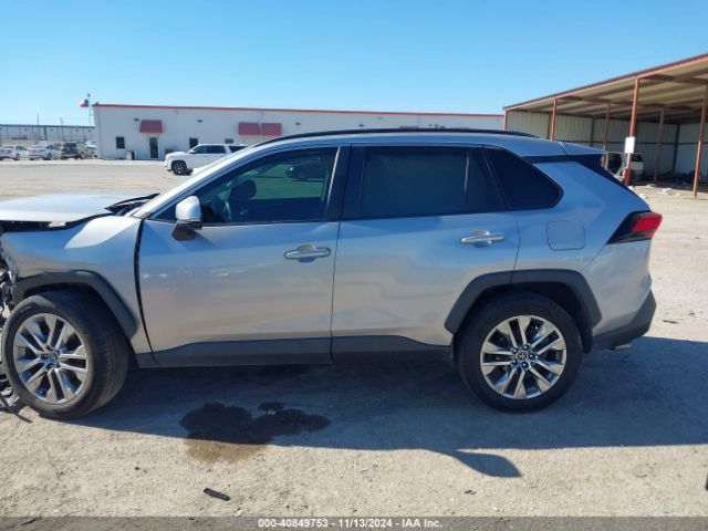 2T3C1RFV3LW070271 Toyota Rav4 Xle Premium