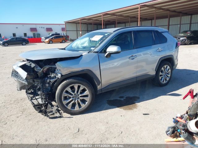2T3C1RFV3LW070271 Toyota Rav4 Xle Premium