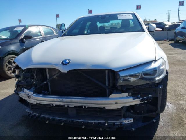 WBAJA9C59JB250613 BMW 530e Iperformance