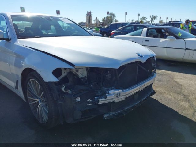 WBAJA9C59JB250613 BMW 530e Iperformance