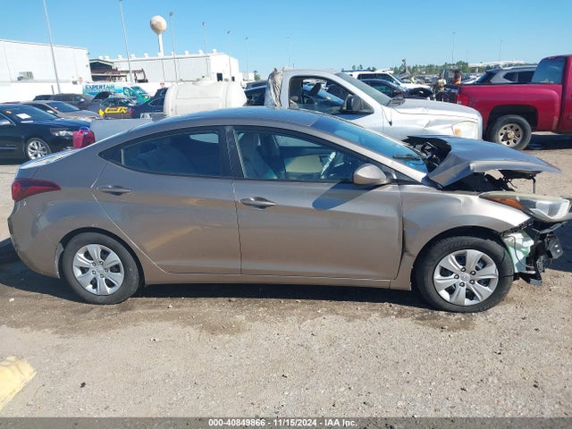 Hyundai ELANTRA SE 2016 5NPDH4AE4GH675228 Image 14