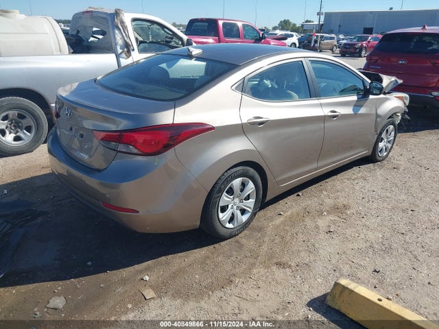 Hyundai ELANTRA SE 2016 5NPDH4AE4GH675228 Image 4