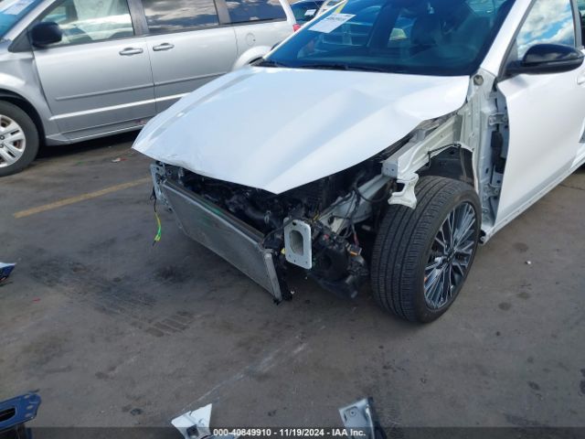 3KPF54AD6RE717706 KIA Forte Gt-line