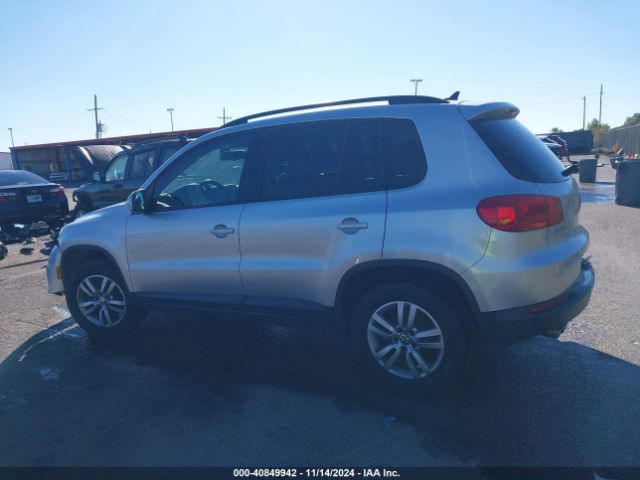 WVGAV7AX2HW505648 Volkswagen Tiguan 2.0t S