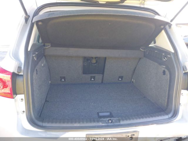 WVGAV7AX2HW505648 Volkswagen Tiguan 2.0t S
