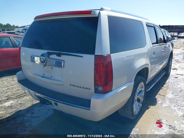 2008 CADILLAC ESCALADE ESV 1GYFK66888R272365 Photo 3