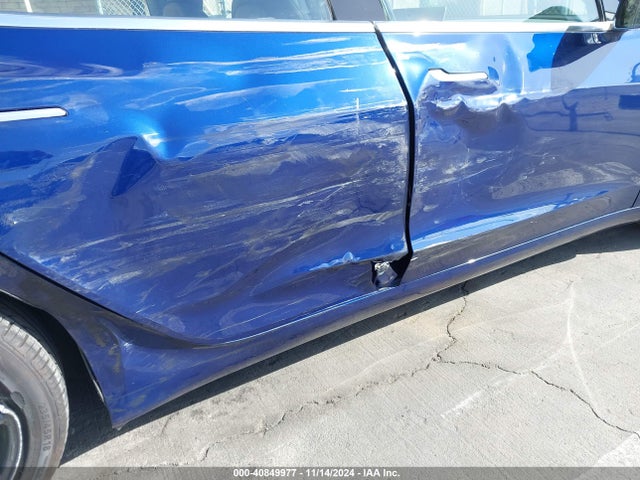 2018 TESLA MODEL 3 5YJ3E1EA2JF125025 Photo 5