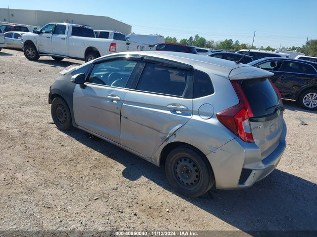 Honda FIT LX 2017 JHMGK5H50HS023945 Image 3