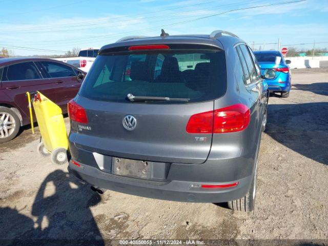 WVGAV7AXXGW556684 Volkswagen TIGUAN SE