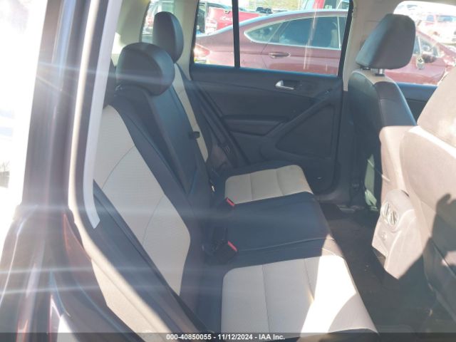 WVGAV7AXXGW556684 Volkswagen TIGUAN SE