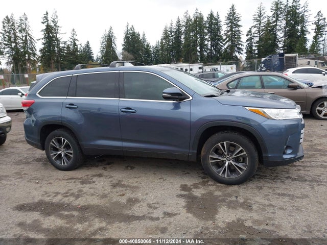 Toyota Highlander Le 2019 5TDZZRFH7KS322424 Image 13