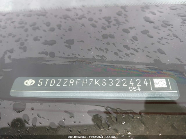 Toyota Highlander Le 2019 5TDZZRFH7KS322424 Image 9