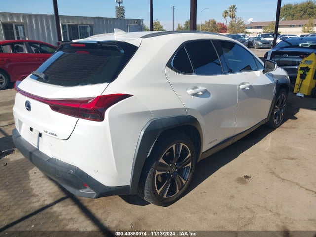 JTHP9JBH8L2027189 Lexus UX 250H