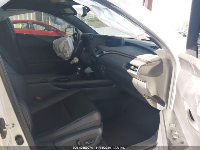 JTHP9JBH8L2027189 Lexus UX 250H