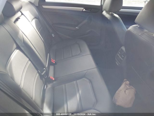 1VWSA7A33NC009575 Volkswagen Passat 2.0t Se