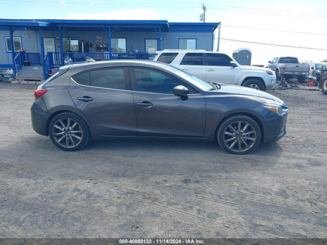 3MZBN1L38JM197856 Mazda Mazda3 Touring