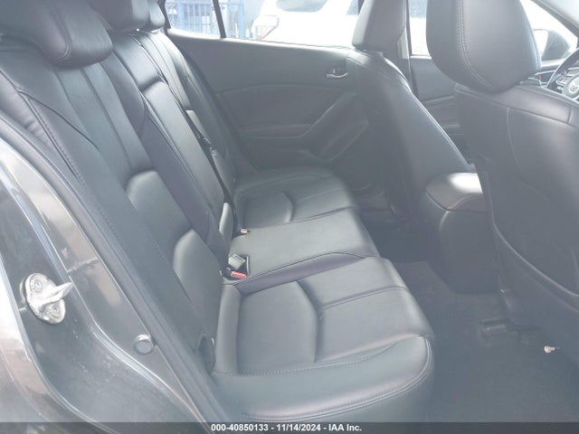 3MZBN1L38JM197856 Mazda Mazda3 Touring
