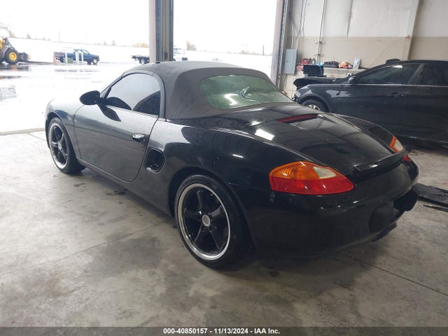 2000 PORSCHE BOXSTER WP0CA2982YU624014 Photo 2
