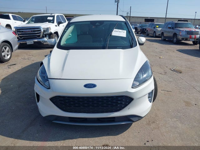 1FMCU0H61MUA92143 Ford ESCAPE SEL