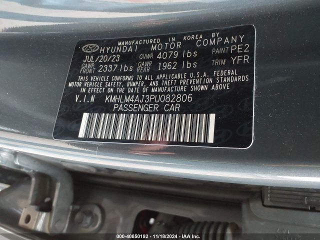 KMHLM4AJ3PU082806 Hyundai Elantra Hybrid Blue