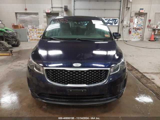 KIA SEDONA LX 2018 KNDMB5C13J6402509 Image 12