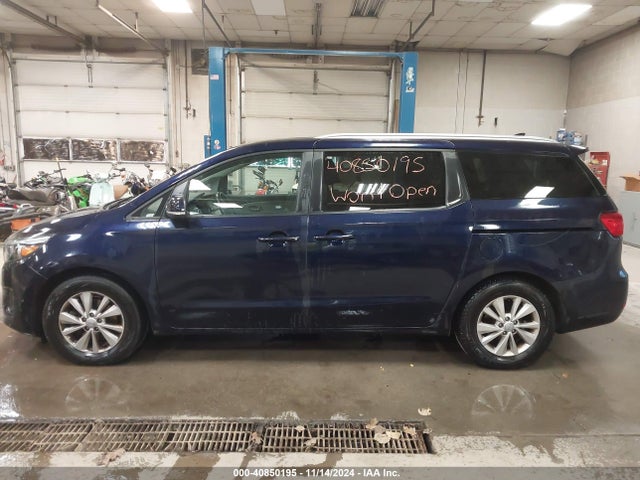 KIA SEDONA LX 2018 KNDMB5C13J6402509 Image 14