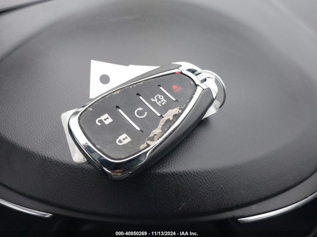 1G1ZD5ST3JF260402 Chevrolet MALIBU LT