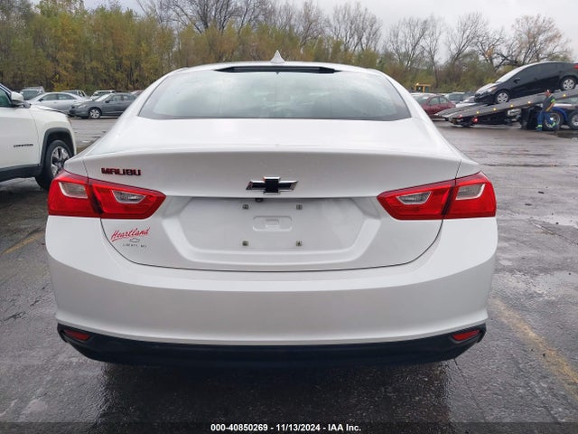 1G1ZD5ST3JF260402 Chevrolet MALIBU LT