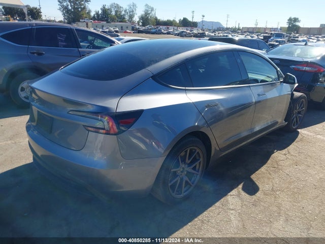 2024 TESLA MODEL 3 5YJ3E1EA1RF863345 Photo 3